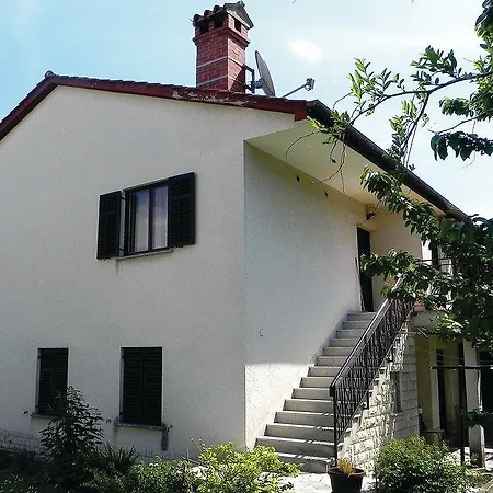 Spacious Flat In Tk1 *